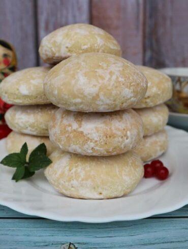 Pryaniki with sour cream – very simple recipe for fluffy pastry