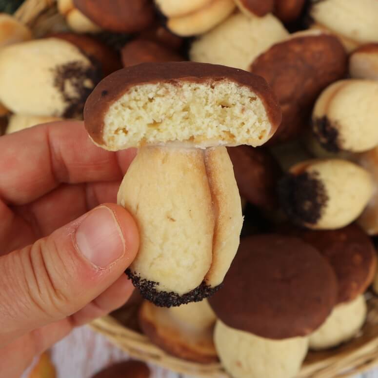 Sowjetische Kekse "Gribotschki"