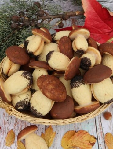 "Gribochki" – recipe for Russian mushroom cookies