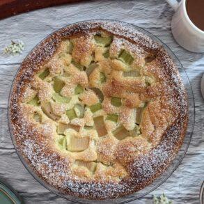 Rhabarberkuchen mit Rührteig Rezept