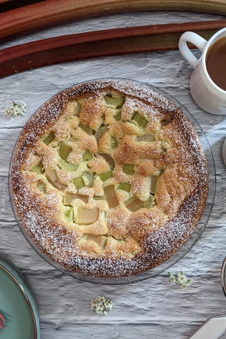 Rhabarberkuchen mit Rührteig – schnelles Rezept