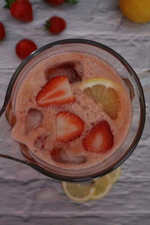 How to make strawberry lemonade summer recipe