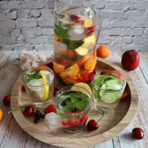 Wasser mit Geschmack selber machen – Rezeptideen für Vitamin-Wasser