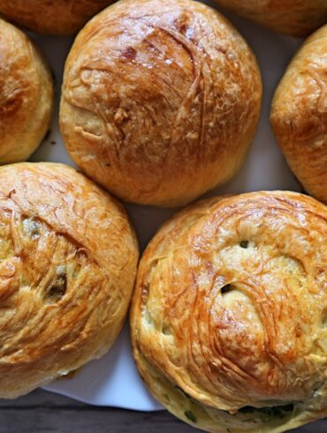 Samsa mit Kräutern – vegetarisches Rezept für usbekische Spezialität