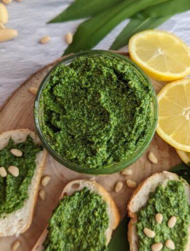 How to make wild garlic pesto