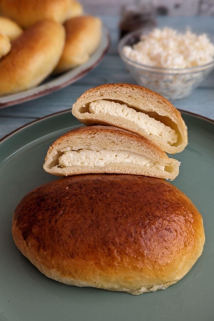 Piroschki mit Tworog Rezept