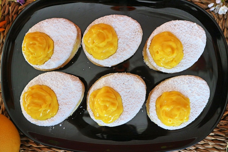 How to make Easter cookies "fried egg": recipe with lemon curd