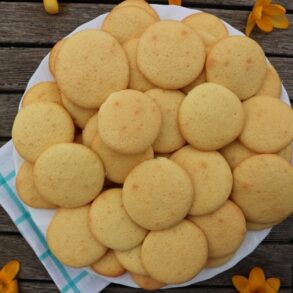 Egg cookies / egg biscuits