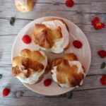 Cream puffs / profiterole with cream filling