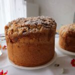 Puff pastry kulich with crumble