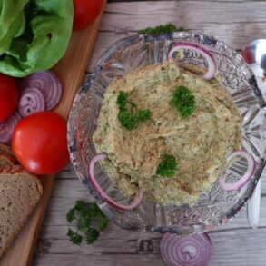 Vegan tuna salad / tuna sandwich spread