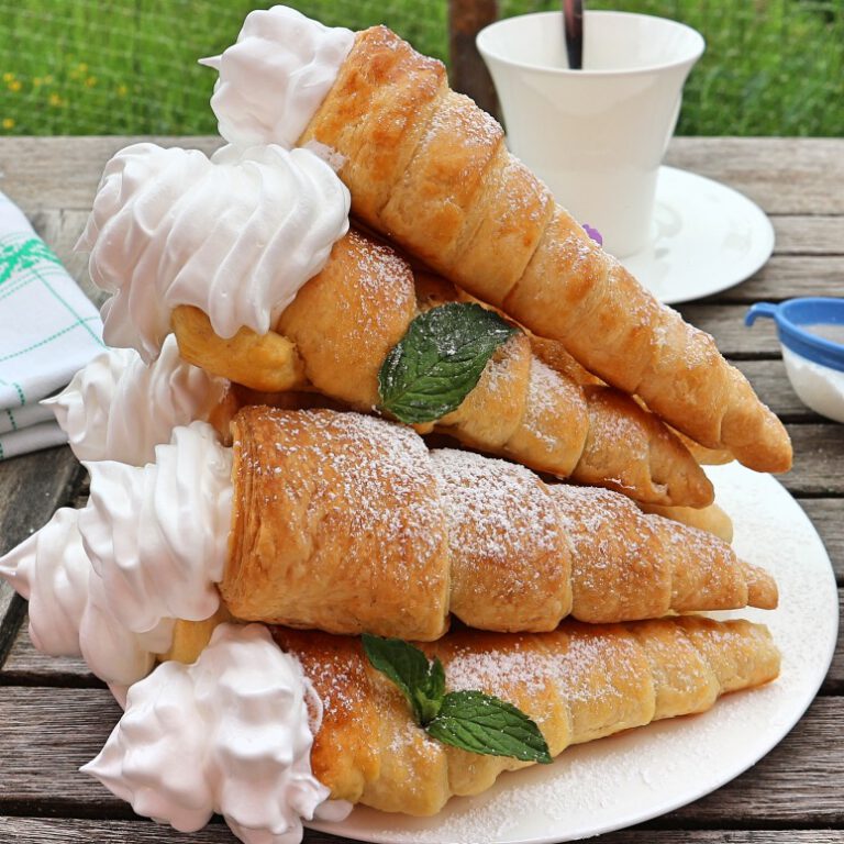 Puff pastry horns with Italian meringue – taste highlight from the ...