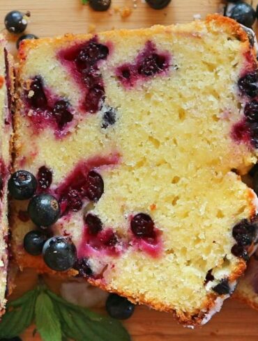 Johannisbeer-Rührkuchen mit Kefir – schnelles sommerliches Rezept