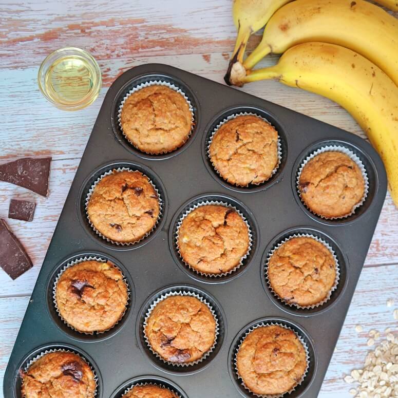 Vegan banana muffins with chocolate chips – healthy recipe without sugar