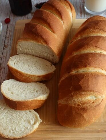 How to make baton "Nareznoy" – recipe for Soviet oval white bread