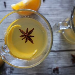 White mulled wine