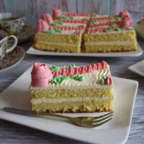 Russische Biskuitschnitten mit Buttercreme