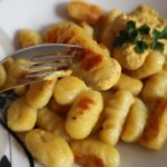 Vegane Gnocchi selber machen – Rezept für italienische Kartoffelklöße