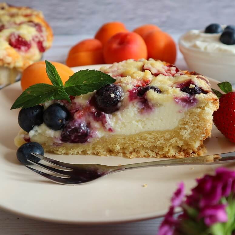 Quarkkuchen mit Früchten und Streuseln – jedes Stück schmeckt anders