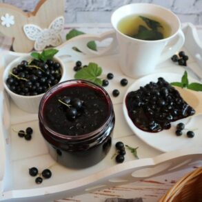 Schwarze Johannisbeermarmelade kochen – ohne Gelierzucker