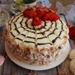 Torte "Pautinka" – sowjetische Baisertorte "Das Spinnennetzchen"