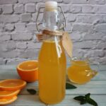 Orangensirup selber machen – aromatisches 4-Zutaten-Rezept
