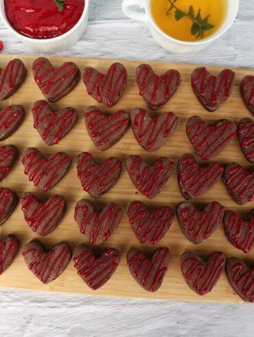 Chocolate raspberry heart sandwich cookies – very crumbly