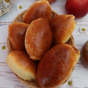 Piroshki with apple jam recipe