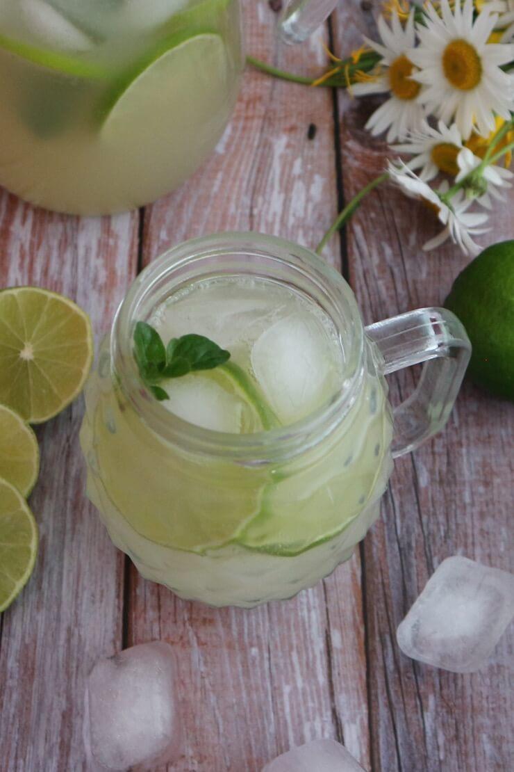 Limetten-Limonade selber machen