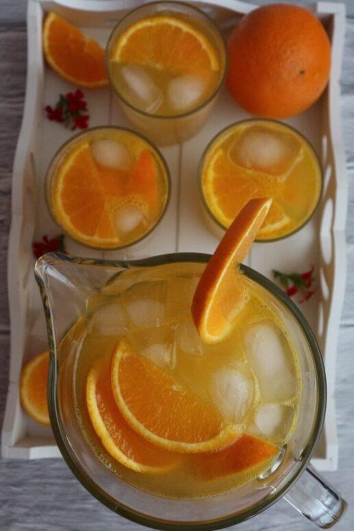 Orangen-Limonade selber machen – Rezept für spritziges Getränk