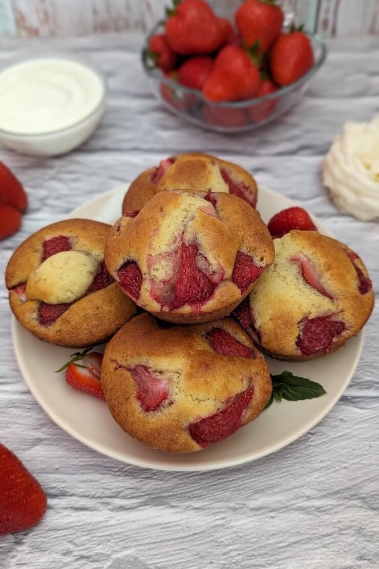How to make muffins with strawberries